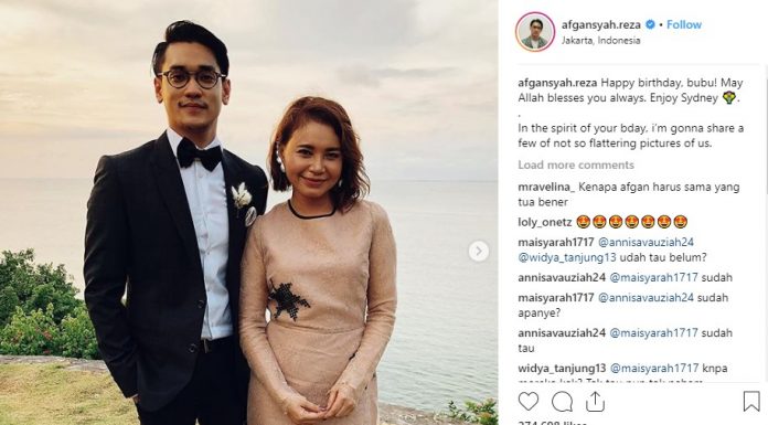 4 Potret Mesra Afgan dan Rossa Bikin Isu Pacaran Makin Panas Foto Mesra Afgan dan Rossa dalam Instagram Post @afgansyah.reza